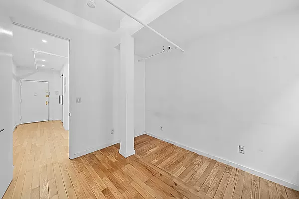 Rented by Vector New York, LLC | media 10