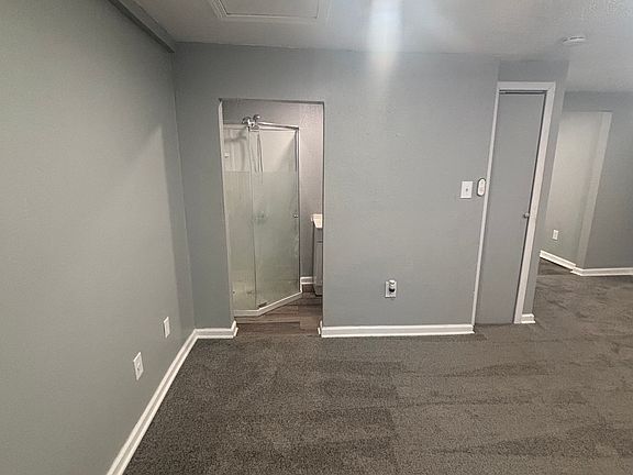 3rd image of 558 1/2 N Centennial St