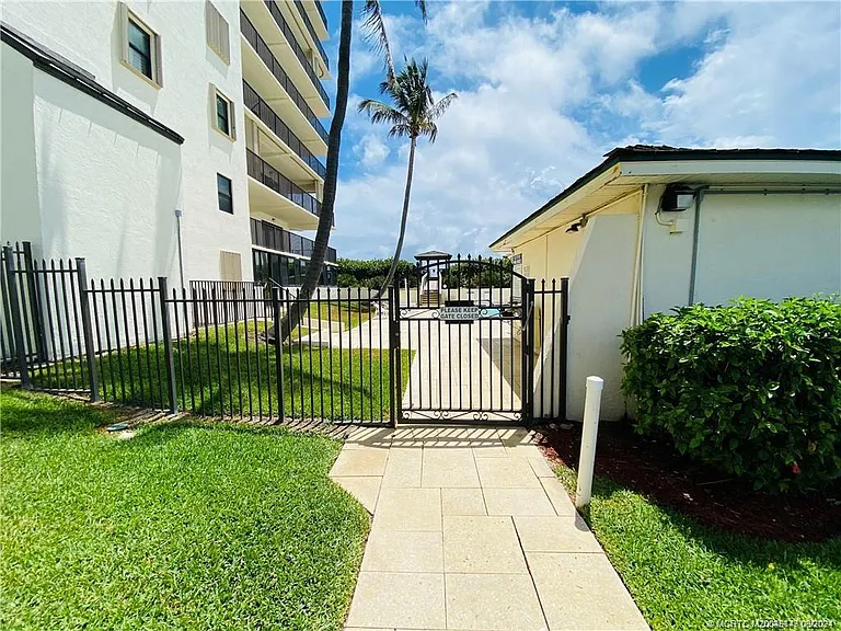 10044 S Ocean Dr #102 — Photo 87