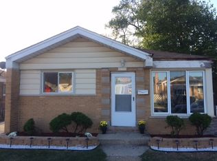 12704 S Racine Ave, Calumet Park, IL 60827