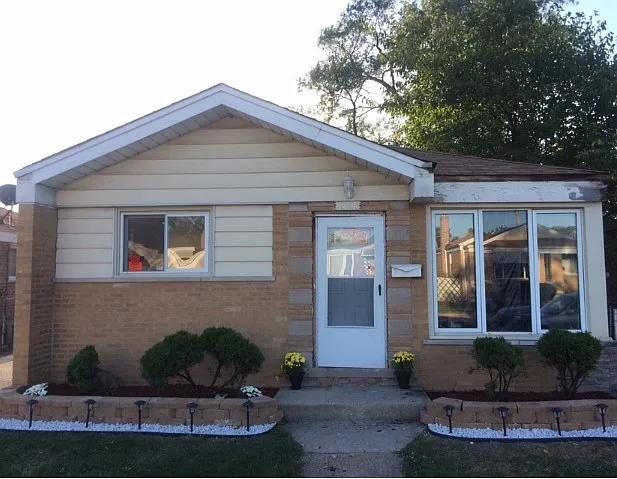 12704 S Racine Ave photo 1