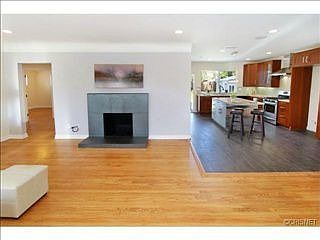 3rd image of 14225 Hatteras St