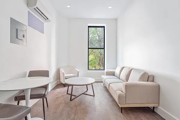 Rented by Reavis | media 14