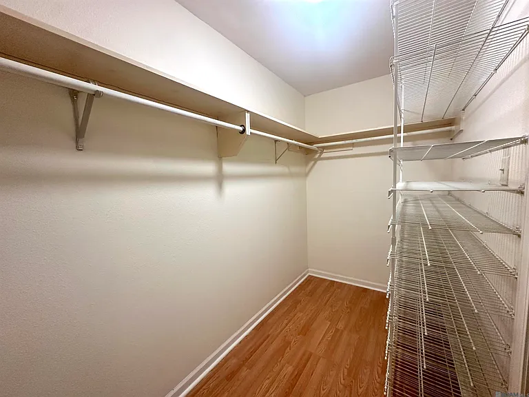 9786 Kinglet Dr — Photo 10