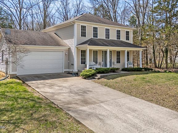 2nd image of 271 Warbler Rd