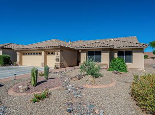 973 N Cowboy Canyon Dr, Green Valley, AZ 85614