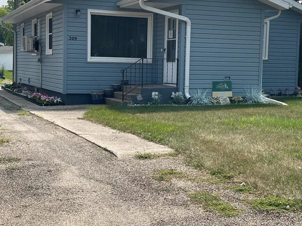 309 10th Ave W, Lisbon, ND 58054