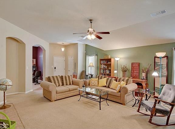 5th image of 2051 Livonia Dr