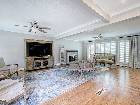 5th image of 2978 Edenberry Ln NW