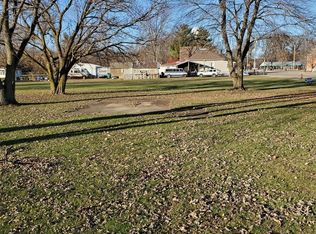 213 Byron St, Oakland, IL 61943