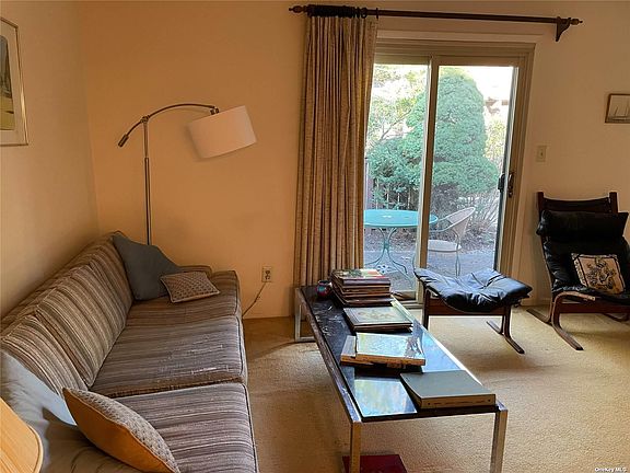 3rd image of 356 Woodland Ct #356