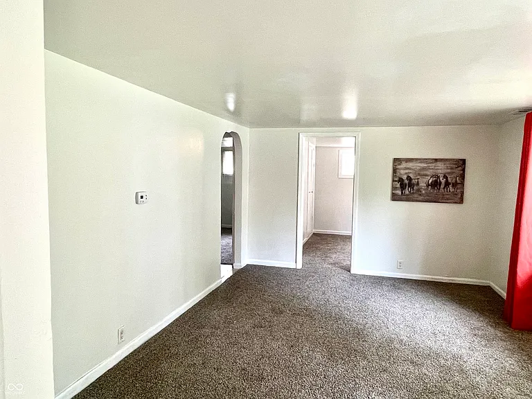 1704 S Lindell Dr — Photo 5