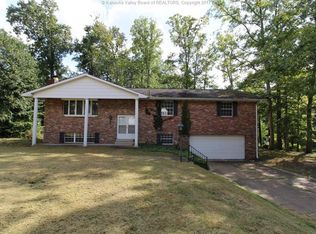 1564 Nottingham Rd, Charleston, WV 25314