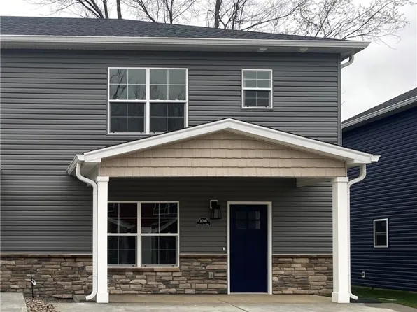 1016 Sweet Amy Way, Sellersburg, IN 47172