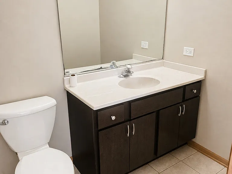 1462 Glen Ellyn Rd — Photo 15