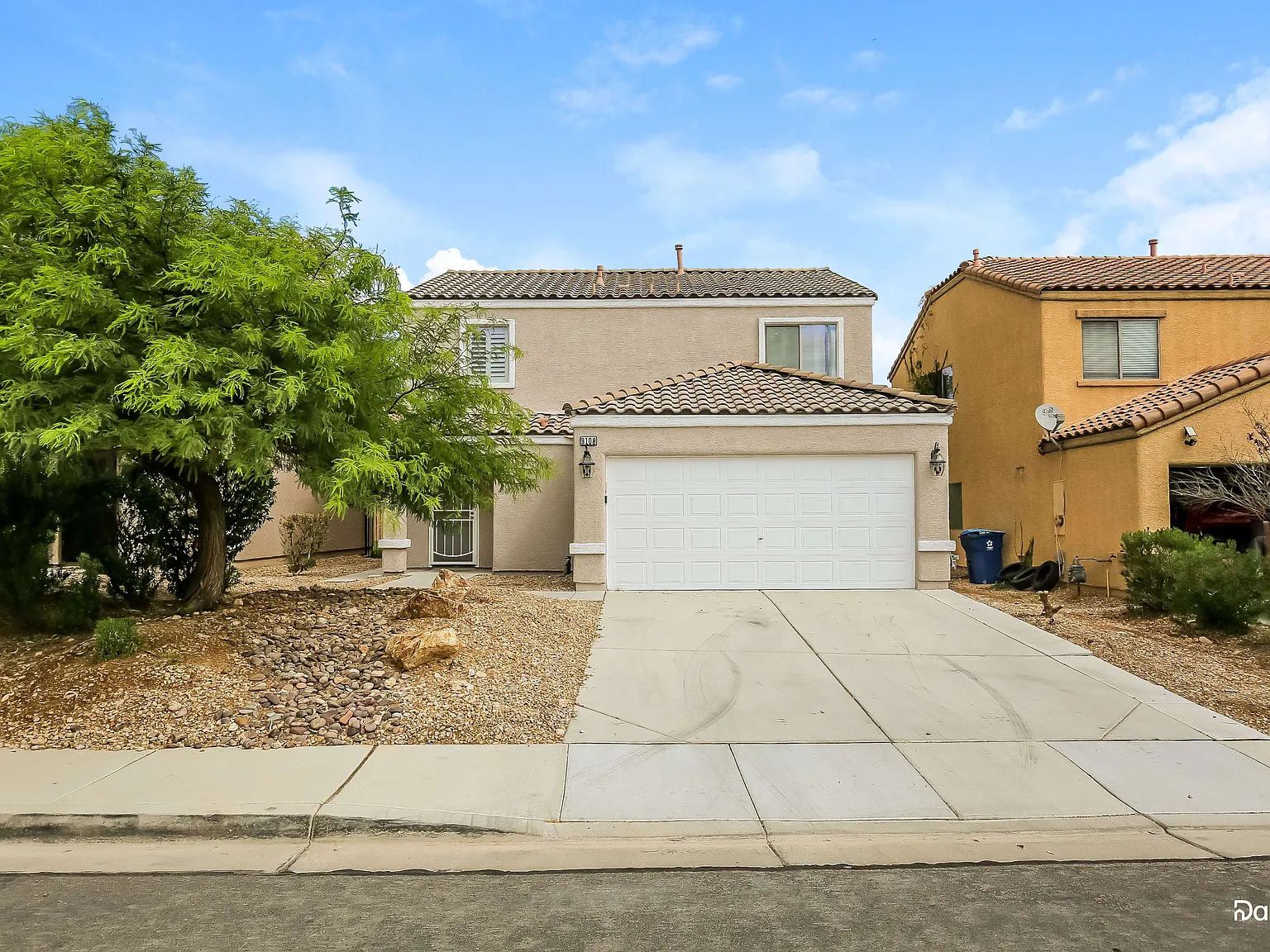 3 bed, 2.5 bath, 1547 sqft, $2,040 — Photo 1