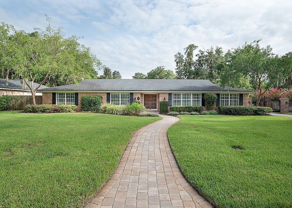 1st image of 2837 Spanish Cove Trl