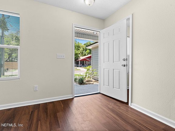 4th image of 619 LINWOOD Avenue