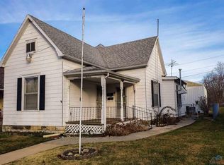 1613 E 6th St, Sedalia, MO 65301