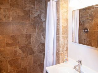 221 9th St NE, Washington, DC 20002