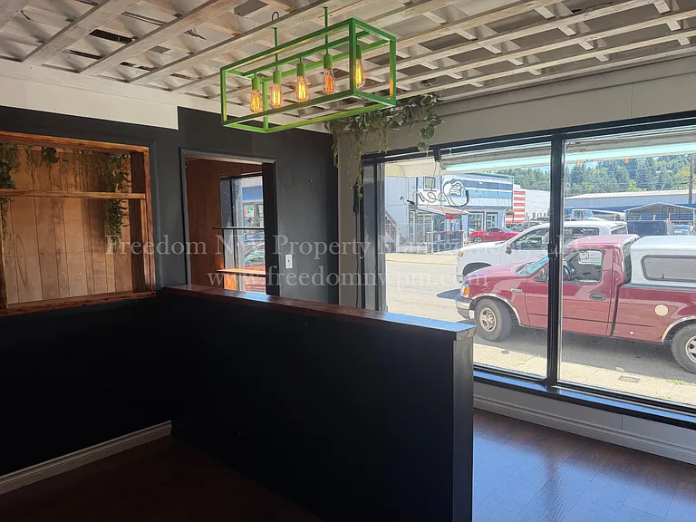 223 S Tower Ave #B — Photo 4