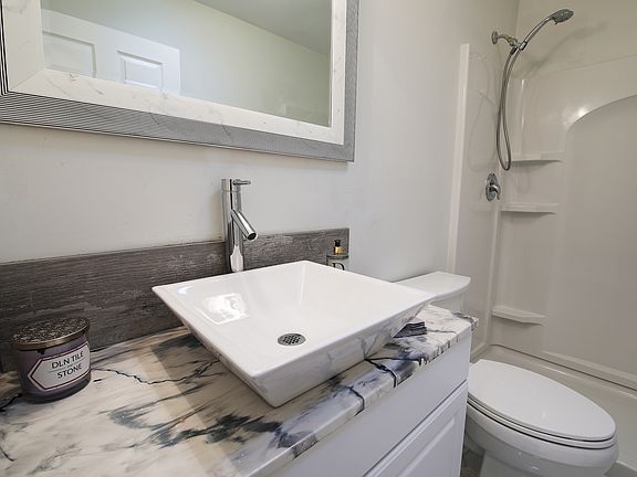 3rd image of 479D Dartmoor Ct
