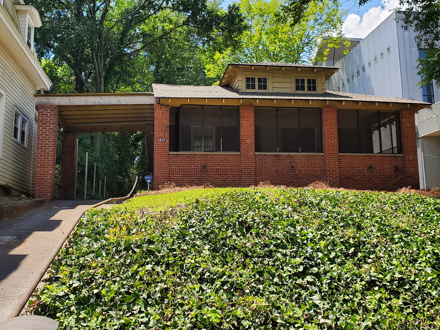 5 bed, 1817 sqft, $5,000 — Photo 1