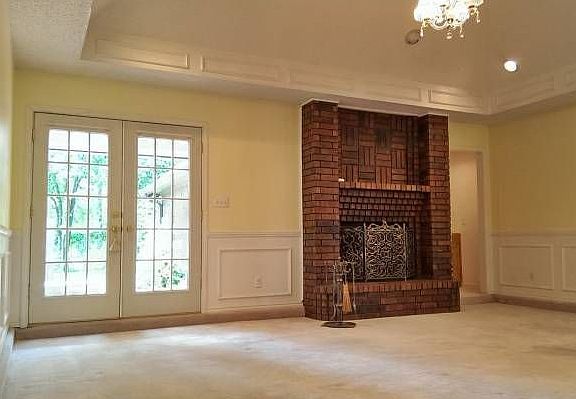 Living Room w/fireplace