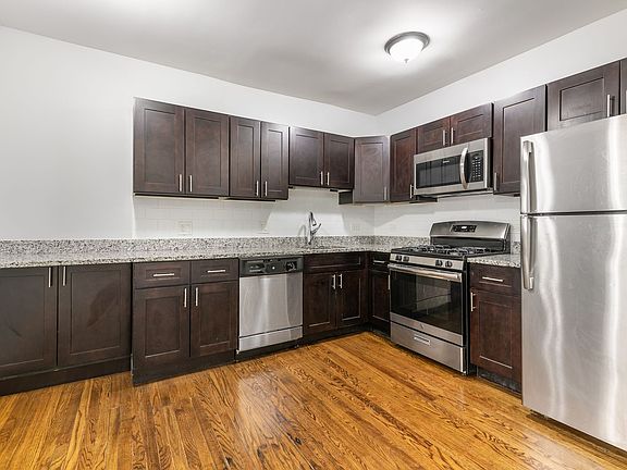 2nd image of 7736-42 N Ashland Ave #1611-2F