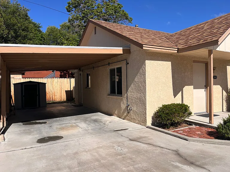 768 W Pine St — Photo 13