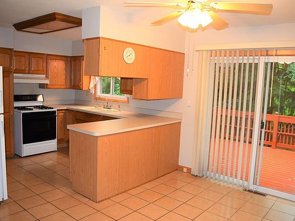 3rd image of 1624 Squaw Ct