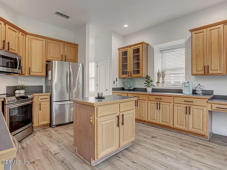 140 Oceans Edge Dr — Photo 20