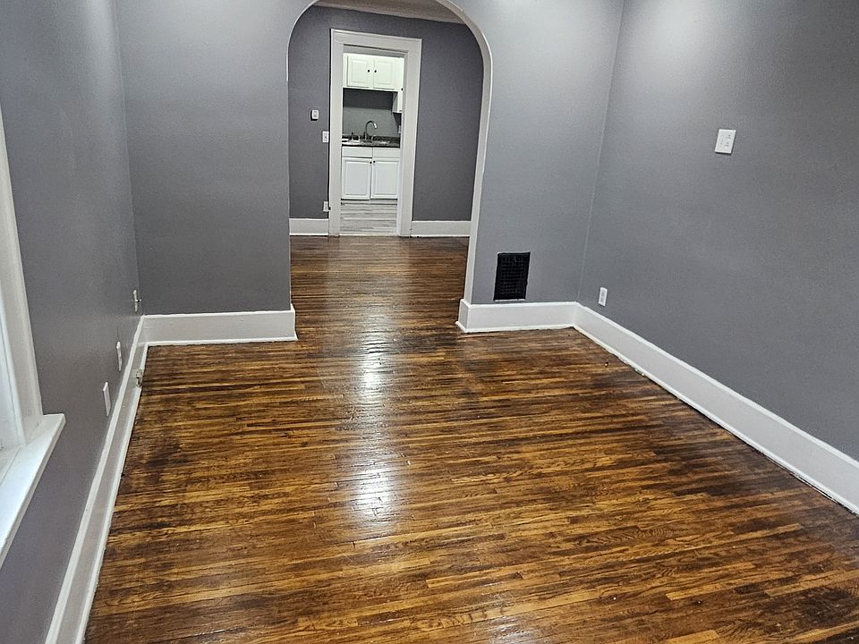 2nd image of 490-492 Westfield St #1
