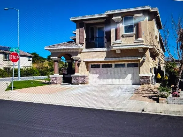 9701 Sara Ann Ct, Dublin, CA 94568