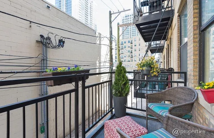 1307 S Wabash Ave #202 — Photo 11