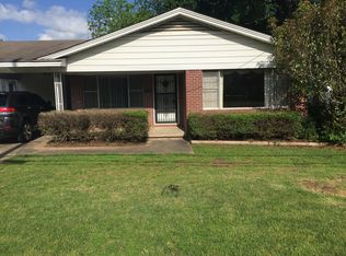 608 N West St, Morrilton, AR 72110