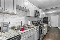 302 W 34th St #1E — Photo 22