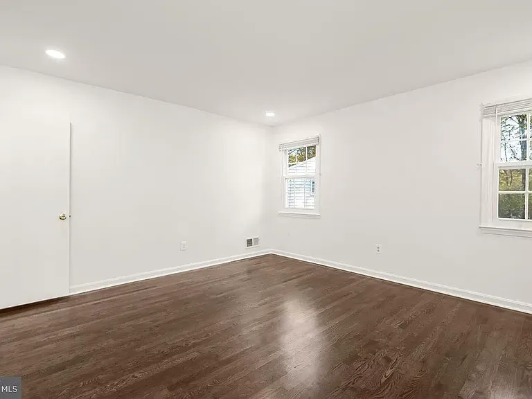 1721 Arbor View Rd — Photo 10