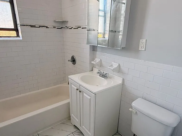 343 Fairmount Ave — Photo 4