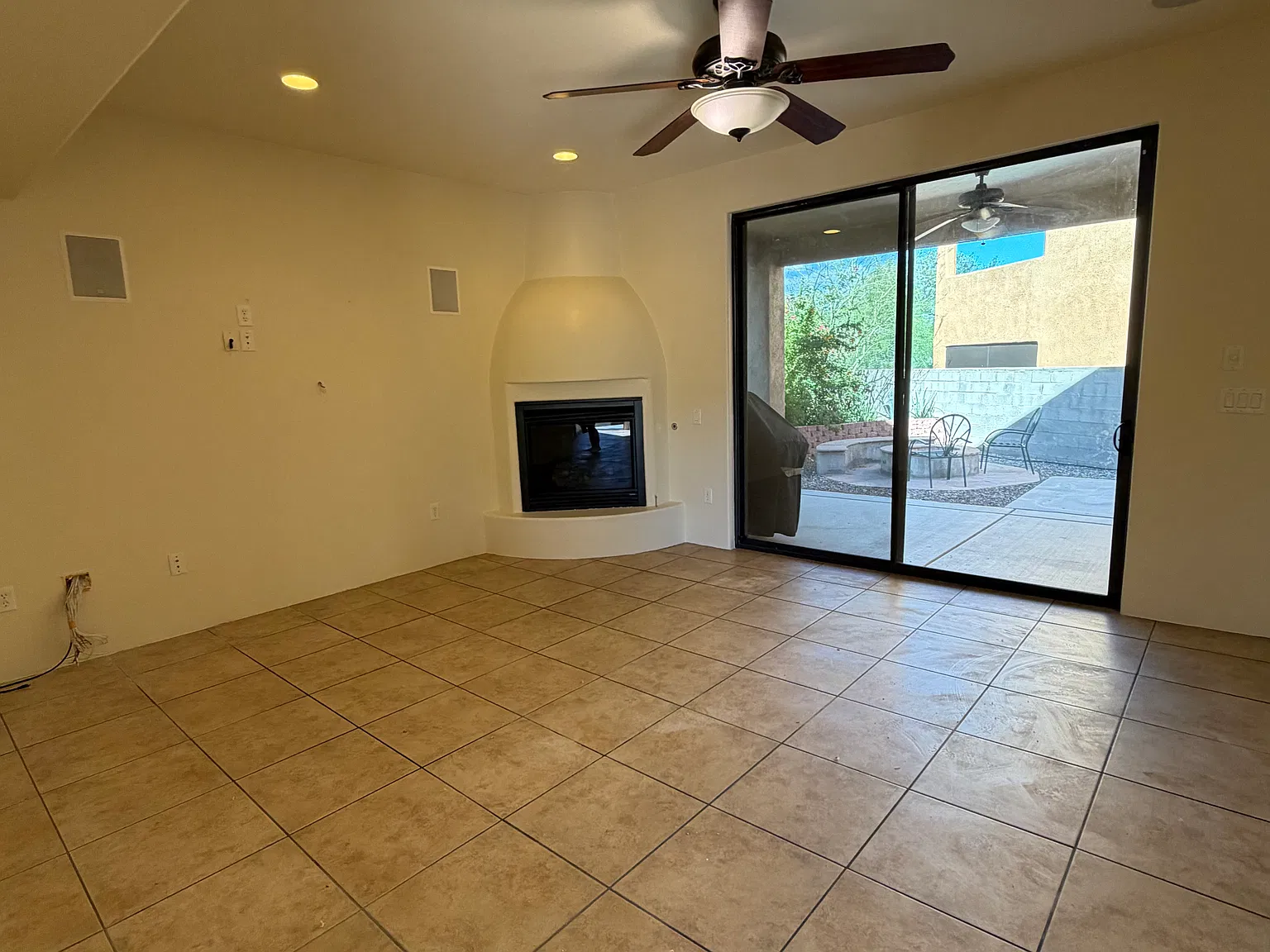 3 bed, 2.5 bath, 1812 sqft, $2,750 — Photo 3