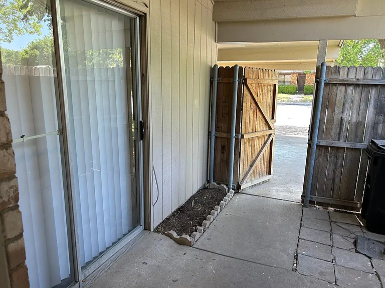 1801 Ridgeview St — Photo 20