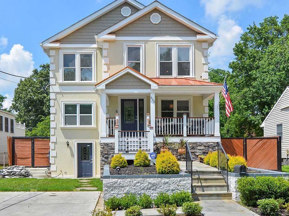 1st image of 330 Howard Ave