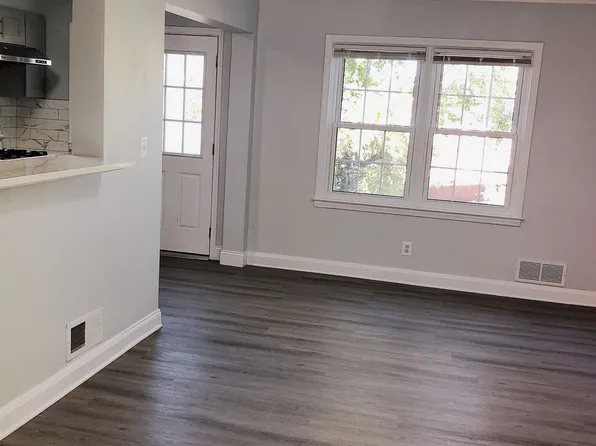 4 Winthrop Ct, Towson, MD 21204