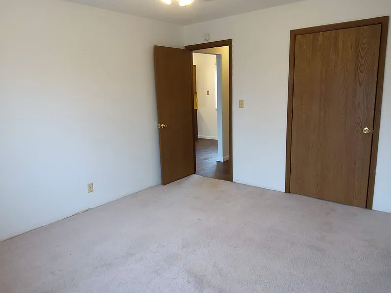 603 Sycamore Cir #1-6 — Photo 7