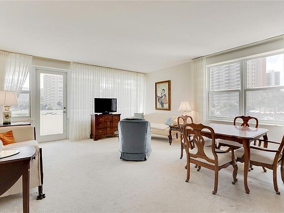 3rd image of 3200 NE 36th St APT 322