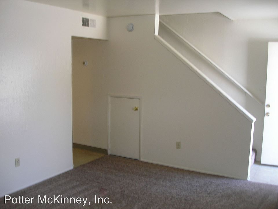 2nd image of 1004 C St APT A