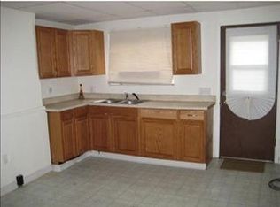 5218 1/2 Carnegie St, Pittsburgh, PA