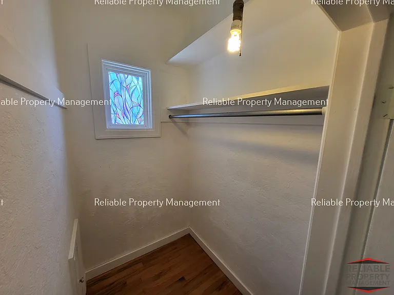 312 Gladstone St #A — Photo 10