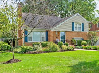 101 S Edgewood Ave, Indian Head Park, IL 60525
