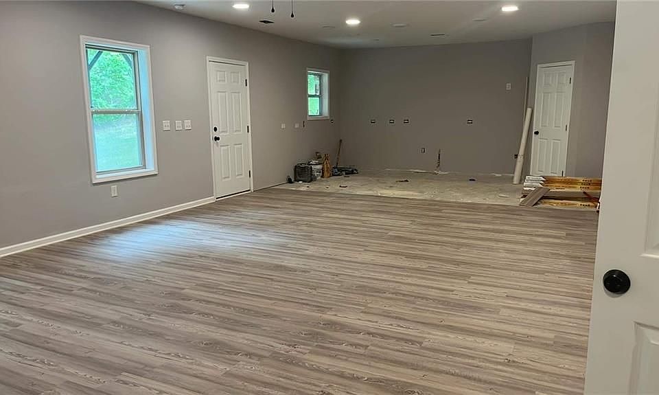 1st image of 422 Annabee Ct